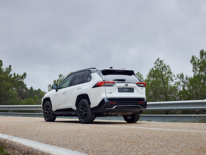 Oryginalne i stylowe akcesoria do Toyoty RAV4