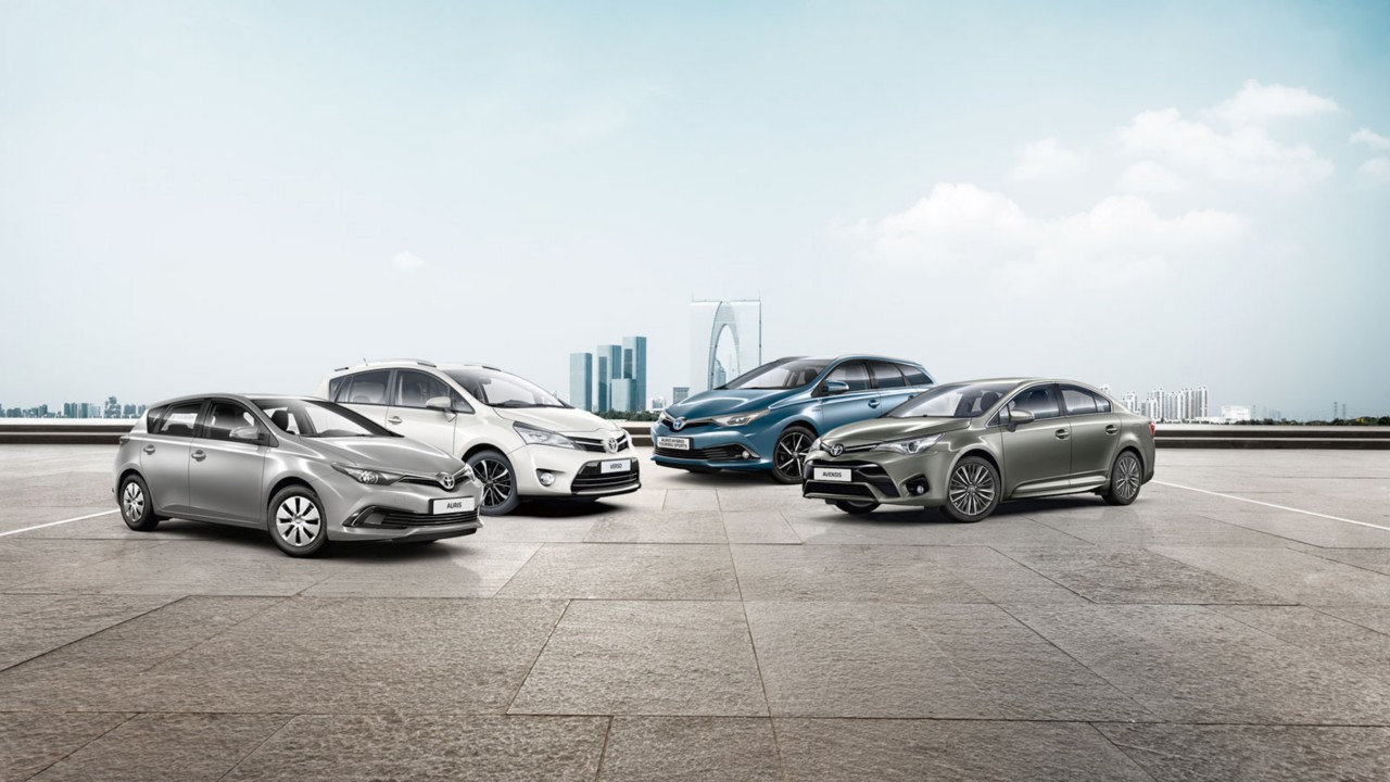 Toyota Auris, Verso, Auris TS i Avensis